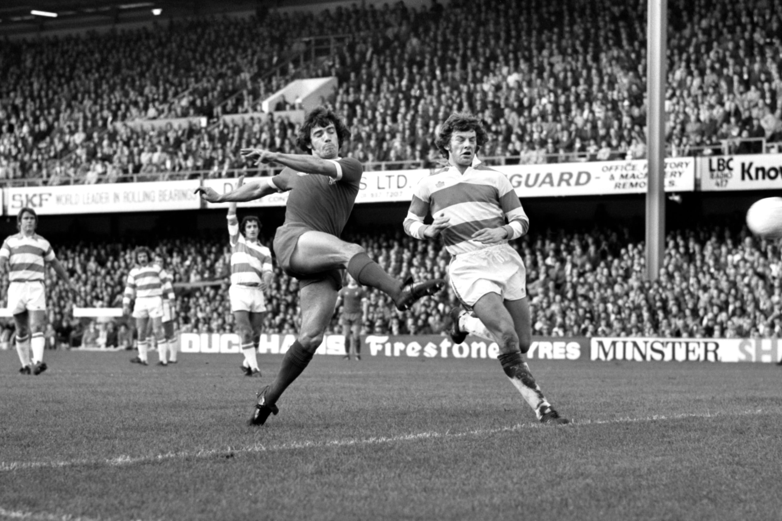 Muere Kevin Keegan, único doble Balón de Oro británico