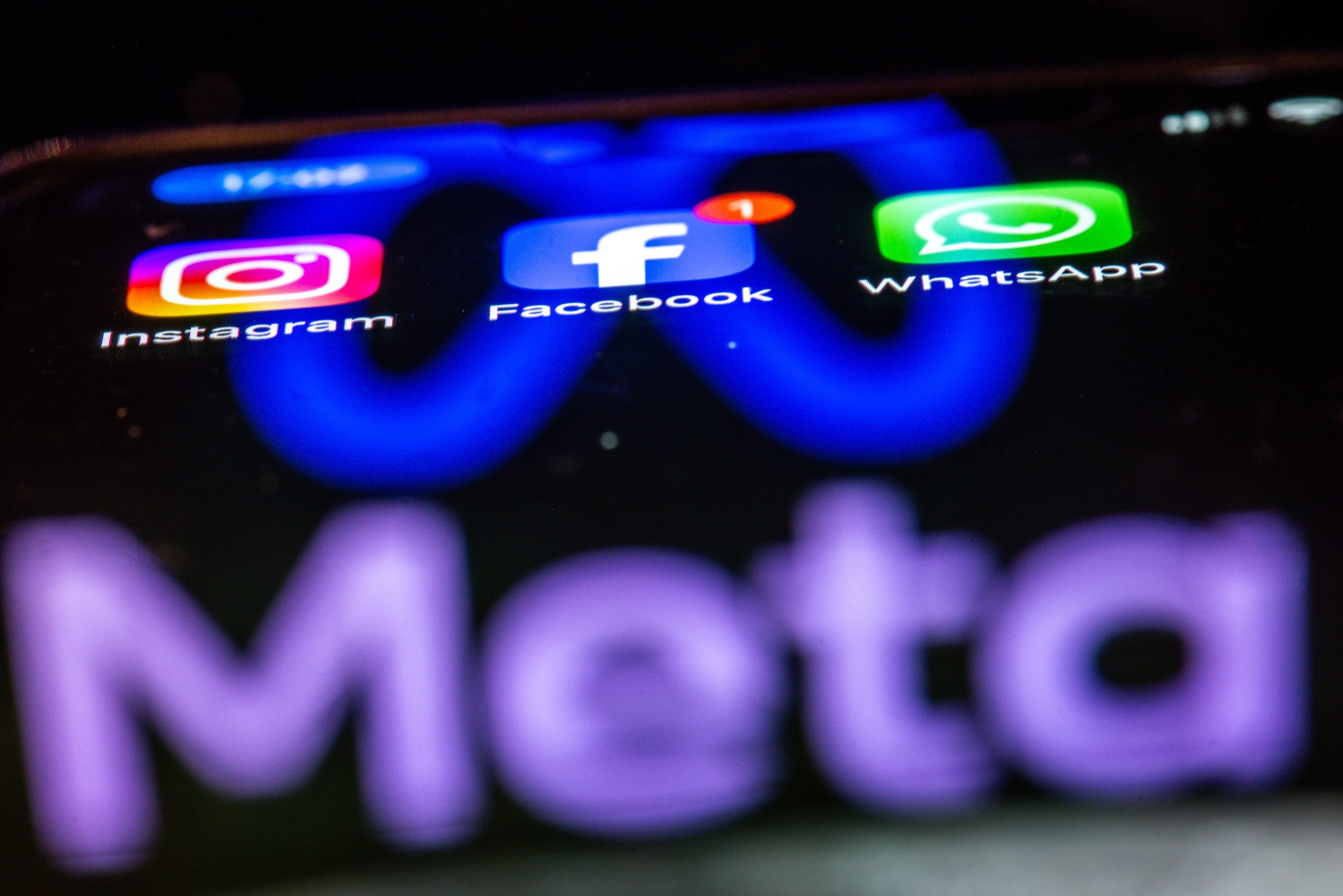 Bruselas exige a Meta cambios en el diseño de Instagram y Facebook por encontrarlos adictivos