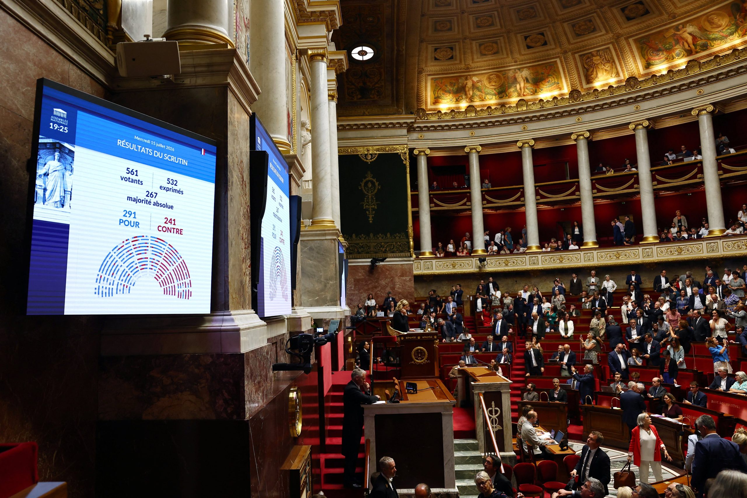 Francia aprueba definitivamente la ley que legaliza la eutanasia y el suicidio asistido