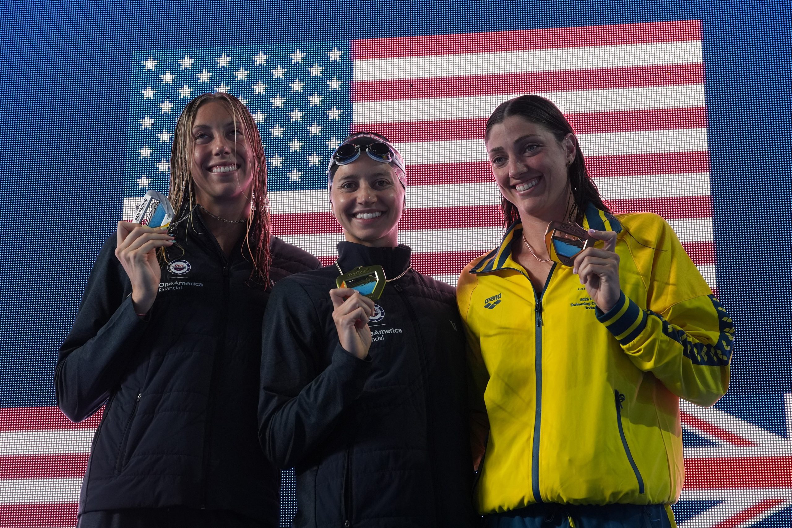 Kate Douglass pega un hachazo insólito al récord de 50m libre