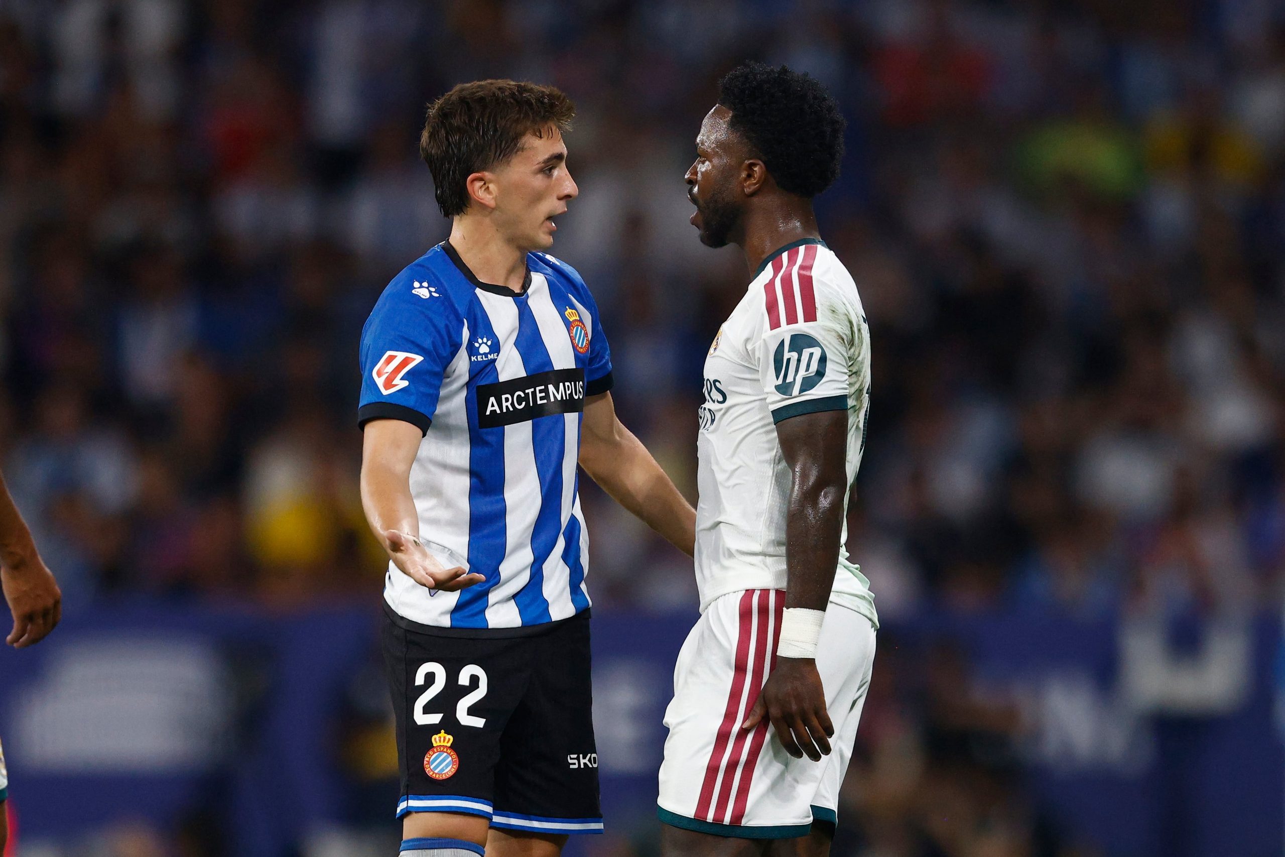 Mourinho, sobre Vinicius: “No es un santo, pero lo que le hacen es demasiado”