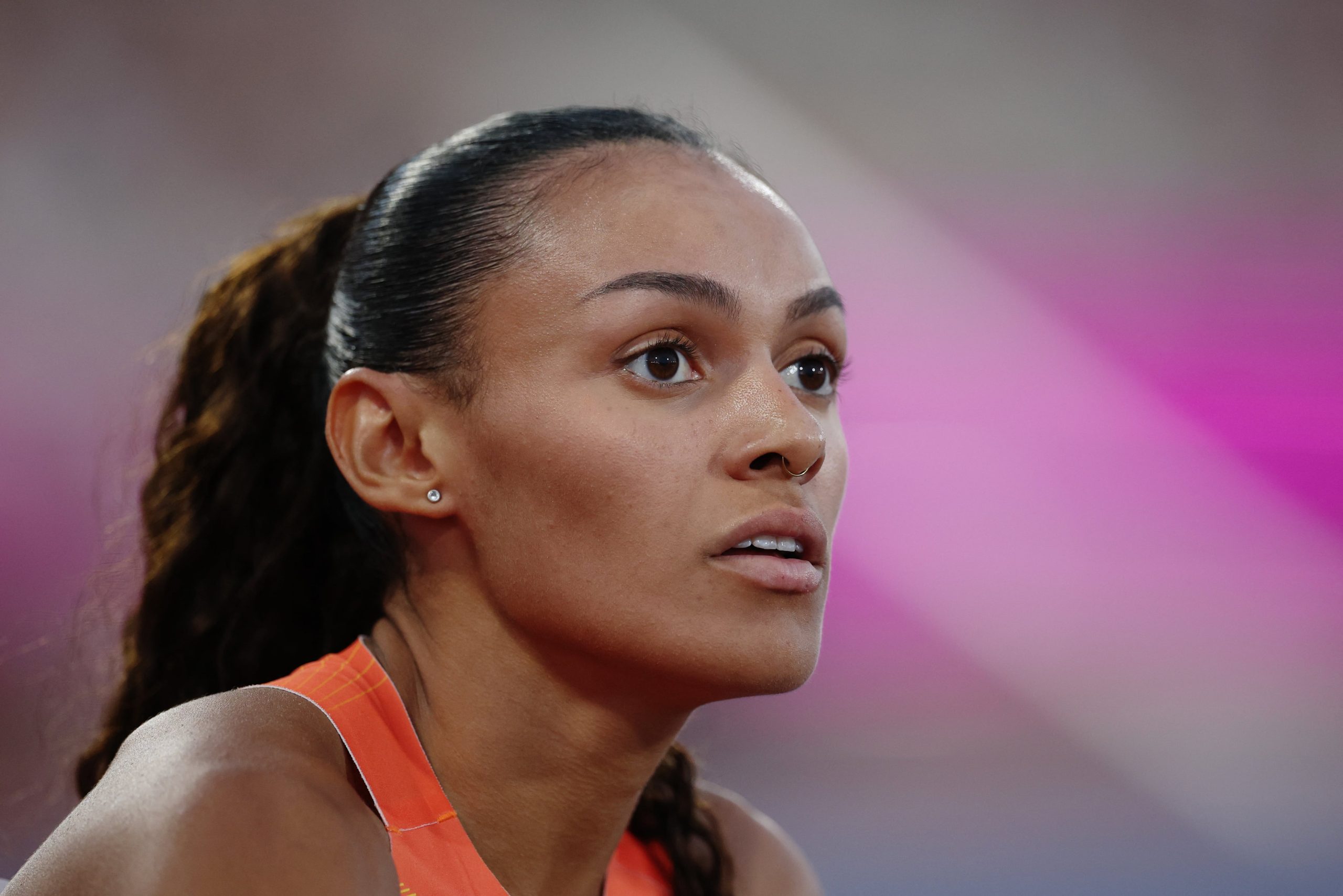 El brillo de Jaël Bestué, un relámpago, eclipsa el apagón de Enrique Llopis y Asier Martínez en los Europeos de atletismo