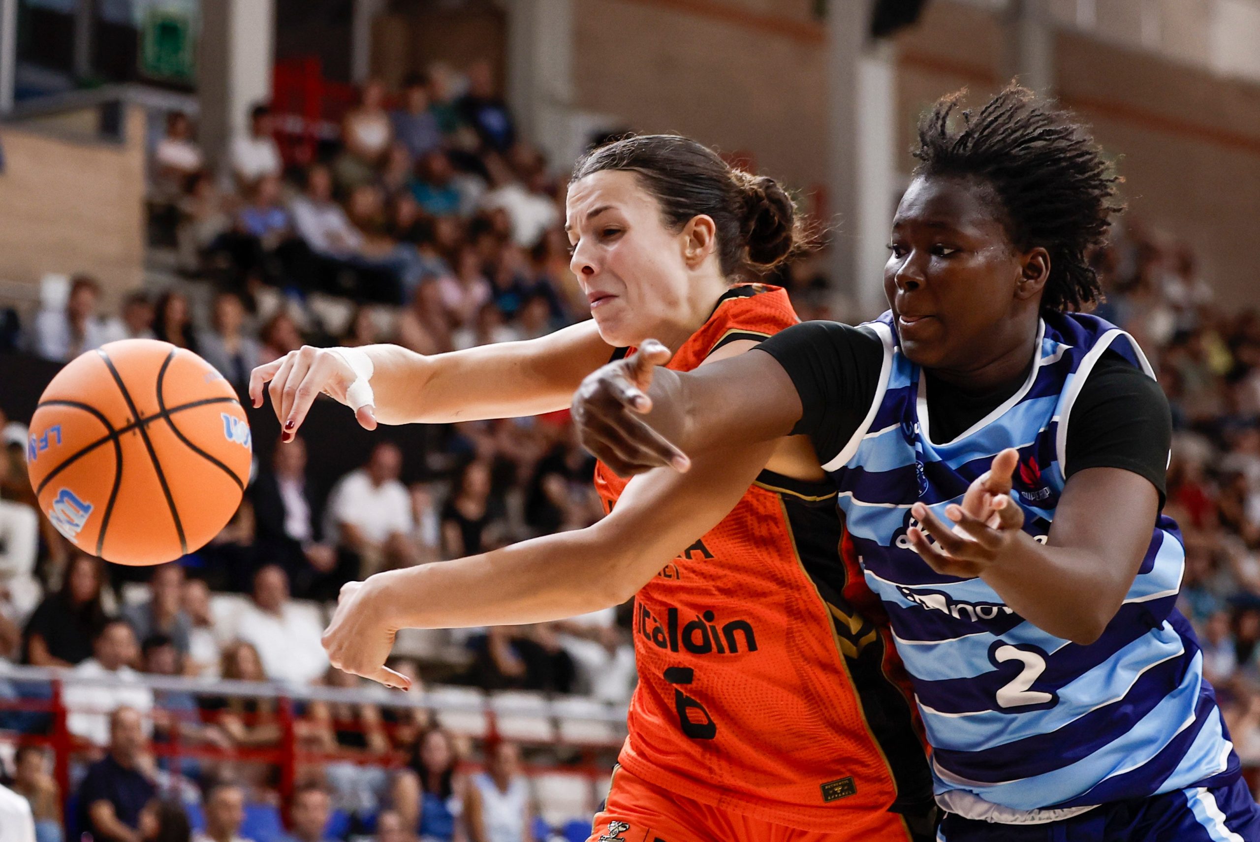 Elena Buenavida guía al Valencia Basket hasta su cuarta Supercopa de España