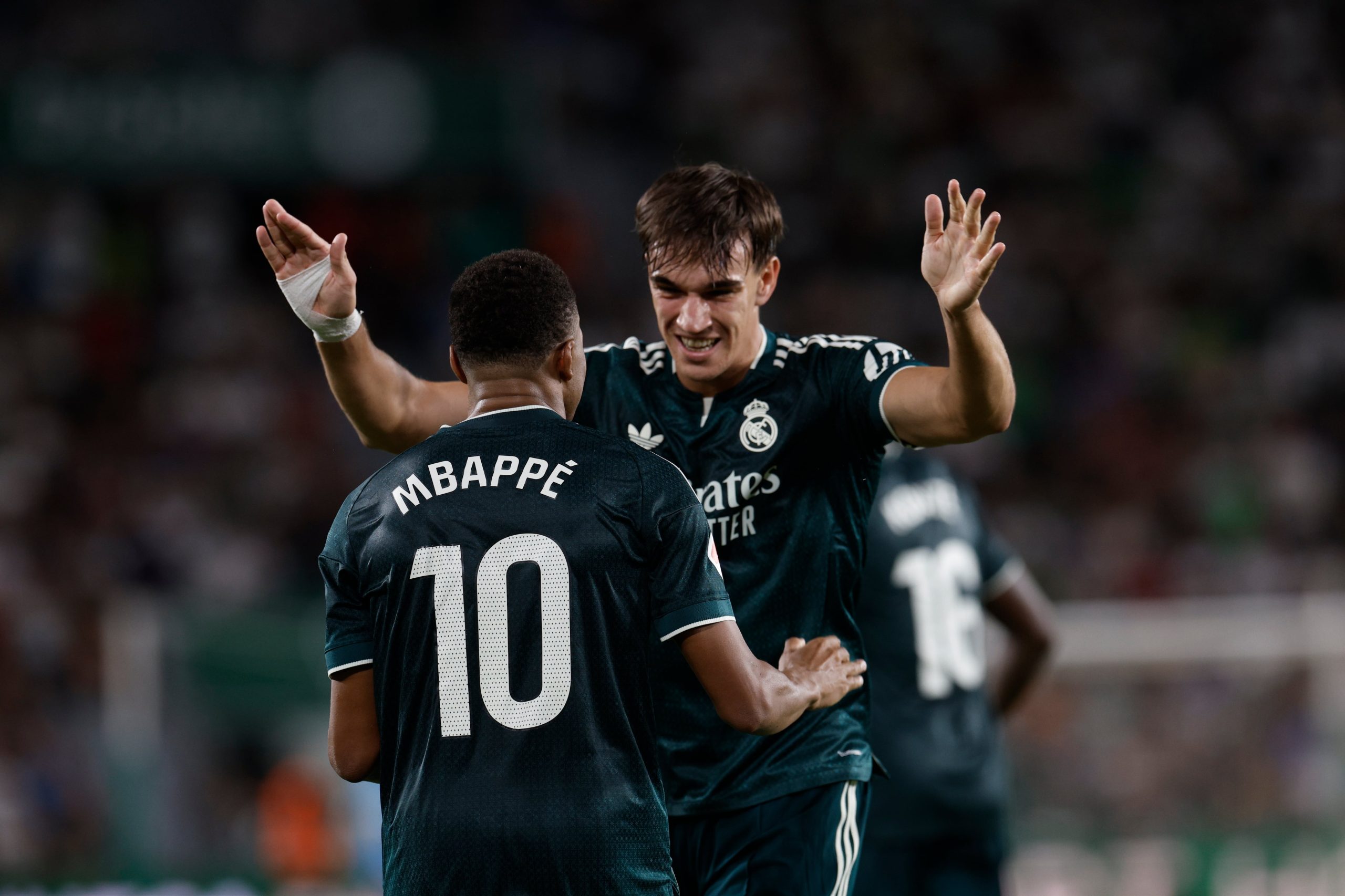 Carlos Espí sustituye a Ferran Torres en la selección española