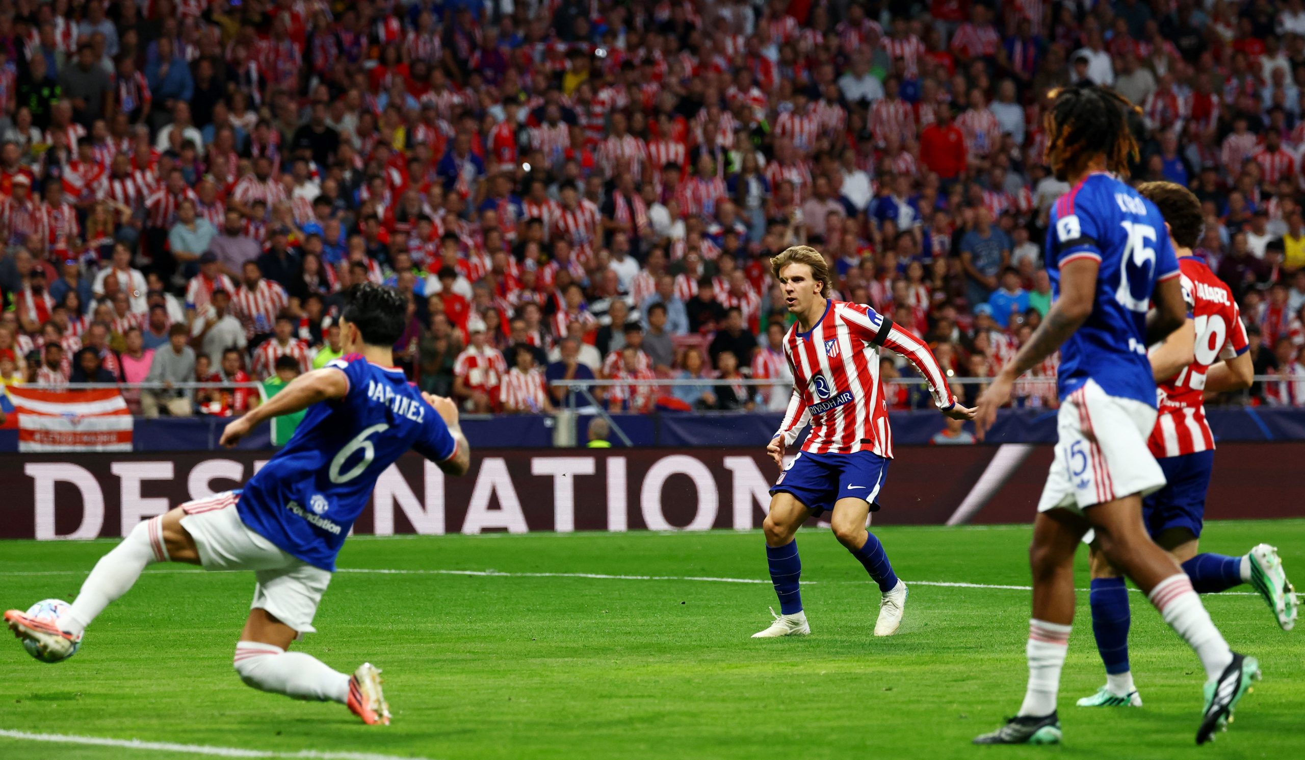 El United le dura un minuto al Atlético